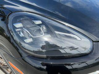 Porsche Cayenne - Thumbnail 3