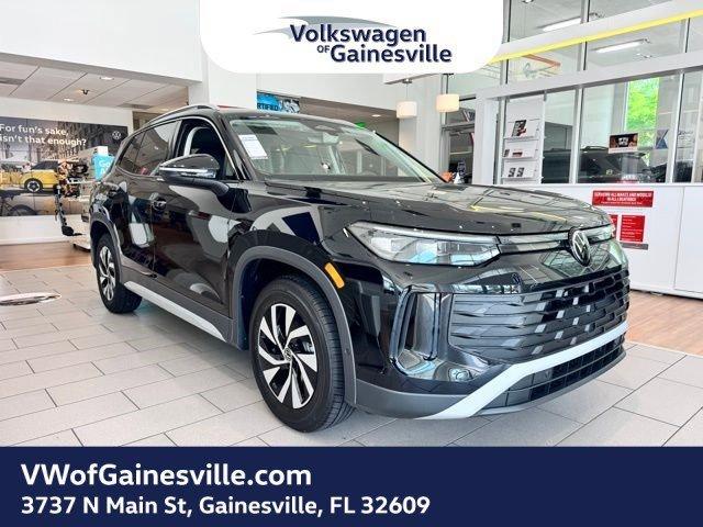 Volkswagen Tiguan S Fwd Sport Utility - Thumbnail 2