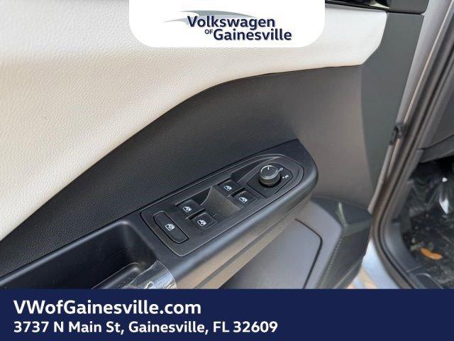 Volkswagen Taos S Fwd Sport Utility - Thumbnail 12