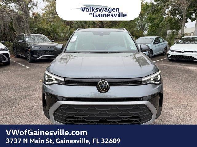 Volkswagen Taos Se Fwd Sport Utility - Thumbnail 3