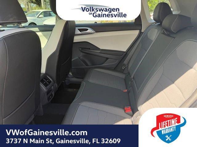 Volkswagen Taos Se Fwd Sport Utility - Thumbnail 12