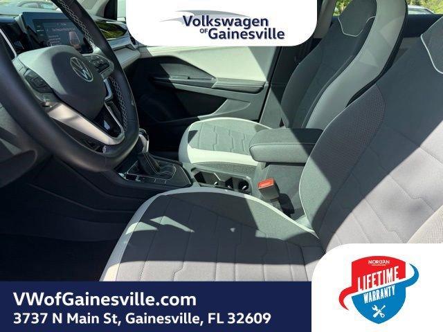 Volkswagen Taos Se Fwd Sport Utility - Thumbnail 19