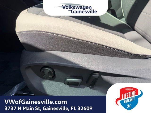 Volkswagen Taos Se Fwd Sport Utility - Thumbnail 18