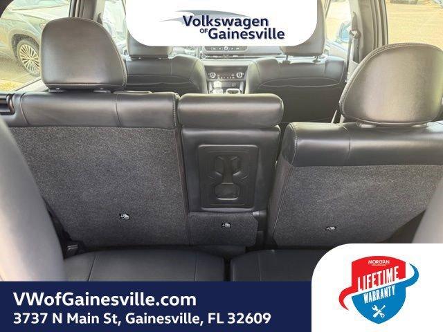 Mitsubishi Outlander Se With Navigation - Thumbnail 9