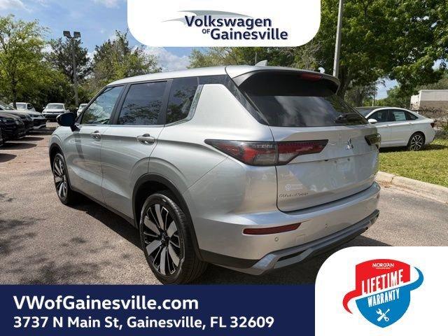 Mitsubishi Outlander Se With Navigation - Thumbnail 5