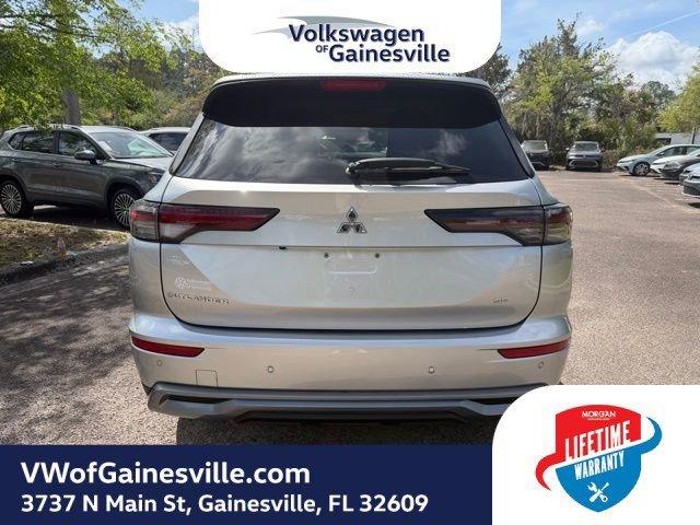 Mitsubishi Outlander Se With Navigation - Thumbnail 6