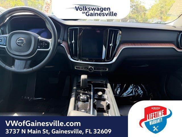 Volvo V60 Cross Country Plus With Navigation & Awd - Thumbnail 14