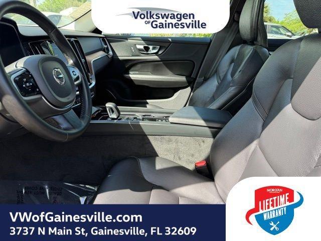 Volvo V60 Cross Country Plus With Navigation & Awd - Thumbnail 20