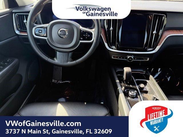 Volvo V60 Cross Country Plus With Navigation & Awd - Thumbnail 15