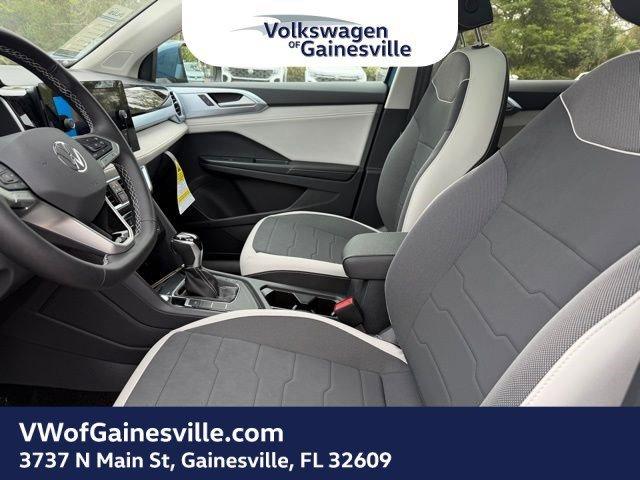 Volkswagen Taos Se Fwd Sport Utility - Thumbnail 16