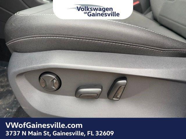 Volkswagen Taos Se Black Fwd Sport Utility - Thumbnail 15