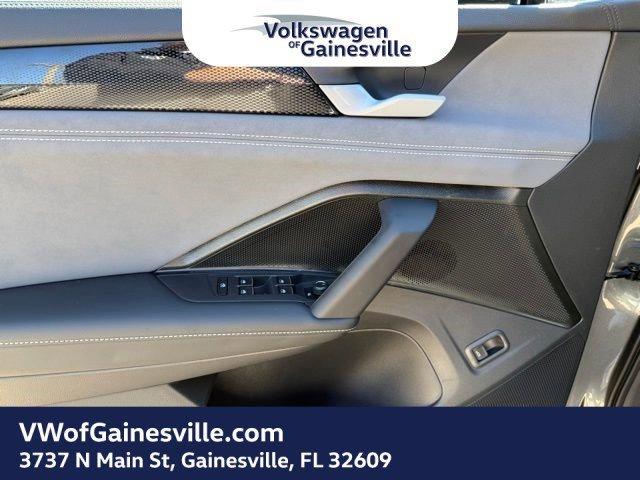 Volkswagen Tiguan Se R-Line Black Fwd Sport Utility - Thumbnail 13