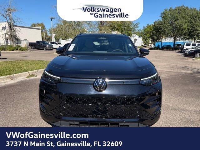 Volkswagen Tiguan Se R-Line Black Fwd Sport Utility - Thumbnail 3