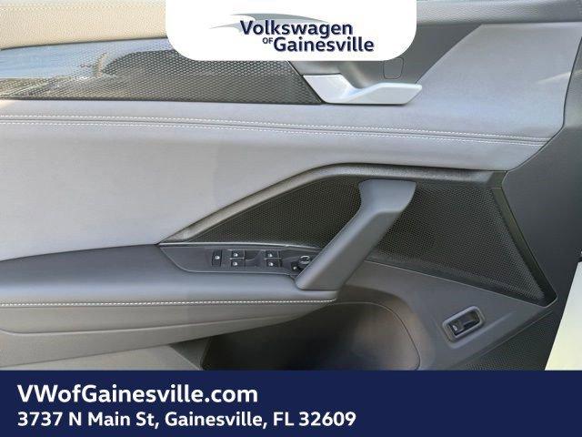 Volkswagen Tiguan Se R-Line Black Fwd Sport Utility - Thumbnail 13