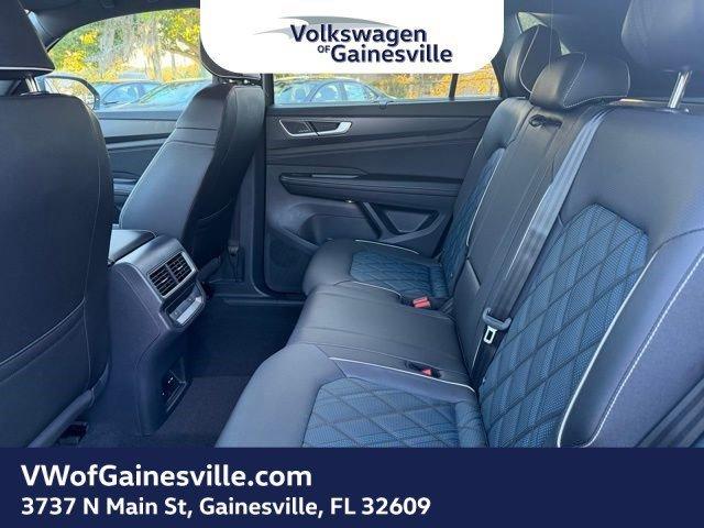 Volkswagen Atlas Cross Sport 2.0T Sel Premium R-Line With Navigation & Awd - Thumbnail 8