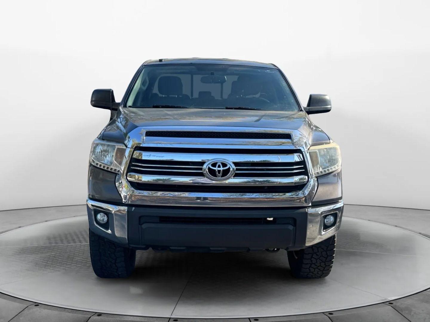 Toyota Tundra Double Cab Sr5 Pickup 4D 6 1/2 Ft - Thumbnail 8