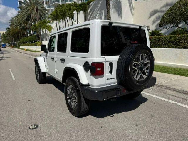 JEEP WRANGLER 4 DOOR - Thumbnail 4