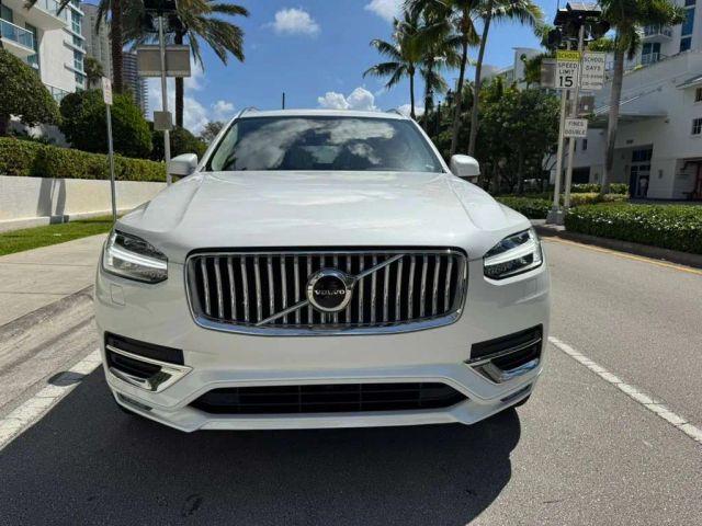 VOLVO XC90 - Thumbnail 2