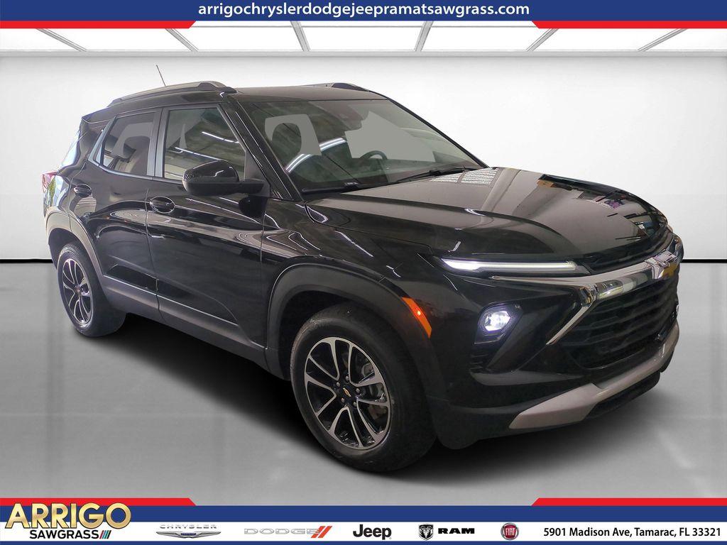 Chevrolet TrailBlazer - View 1