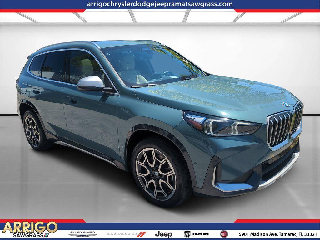 BMW X1 - View 1