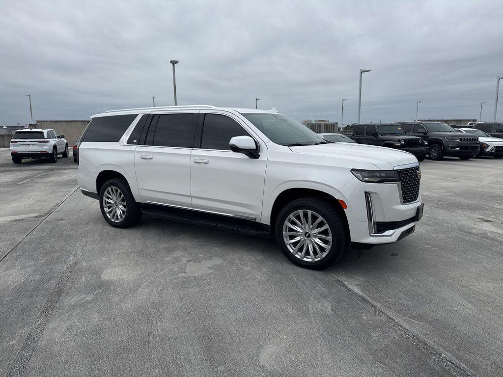 Cadillac Escalade ESV - View 1