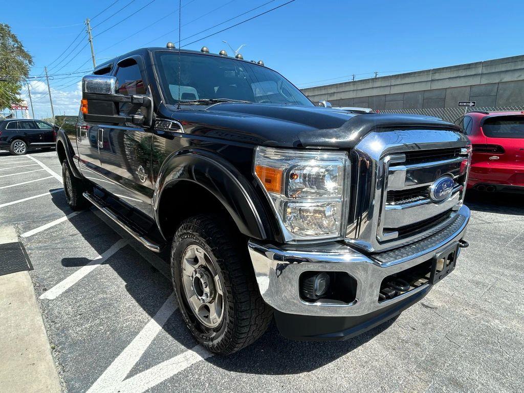 Ford F350 Super Duty Crew Cab - Thumbnail 9