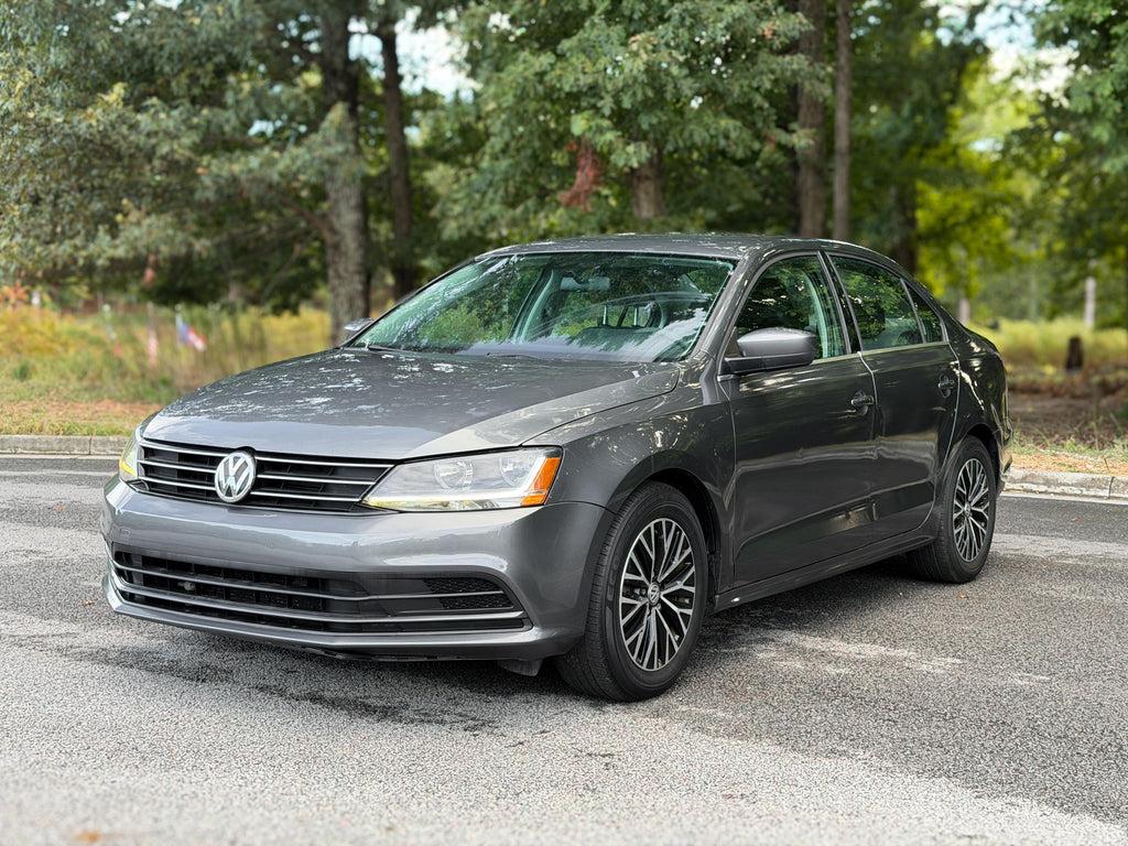 Volkswagen Jetta - Thumbnail 16