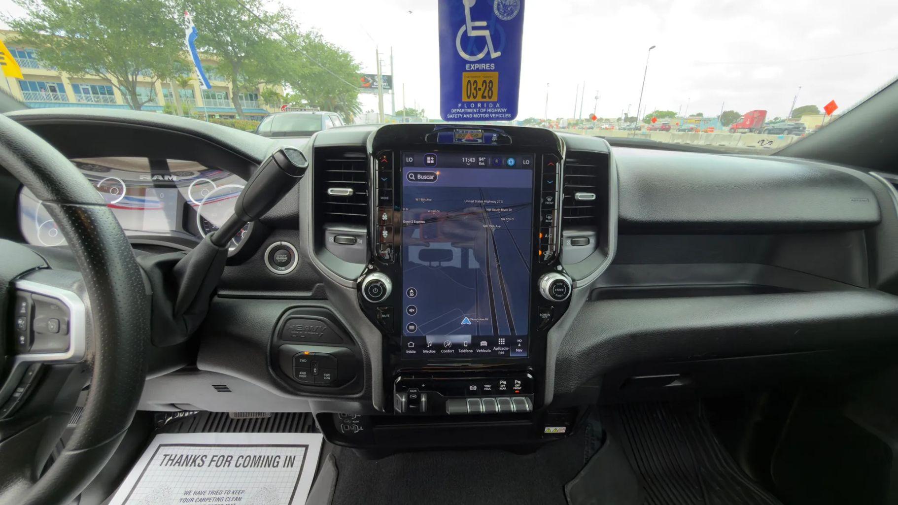 Ram 3500 Crew Cab - Thumbnail 2