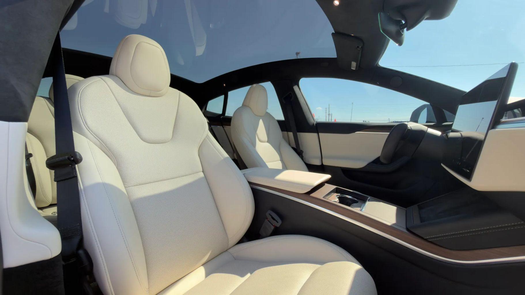 Tesla Model S - Thumbnail 19