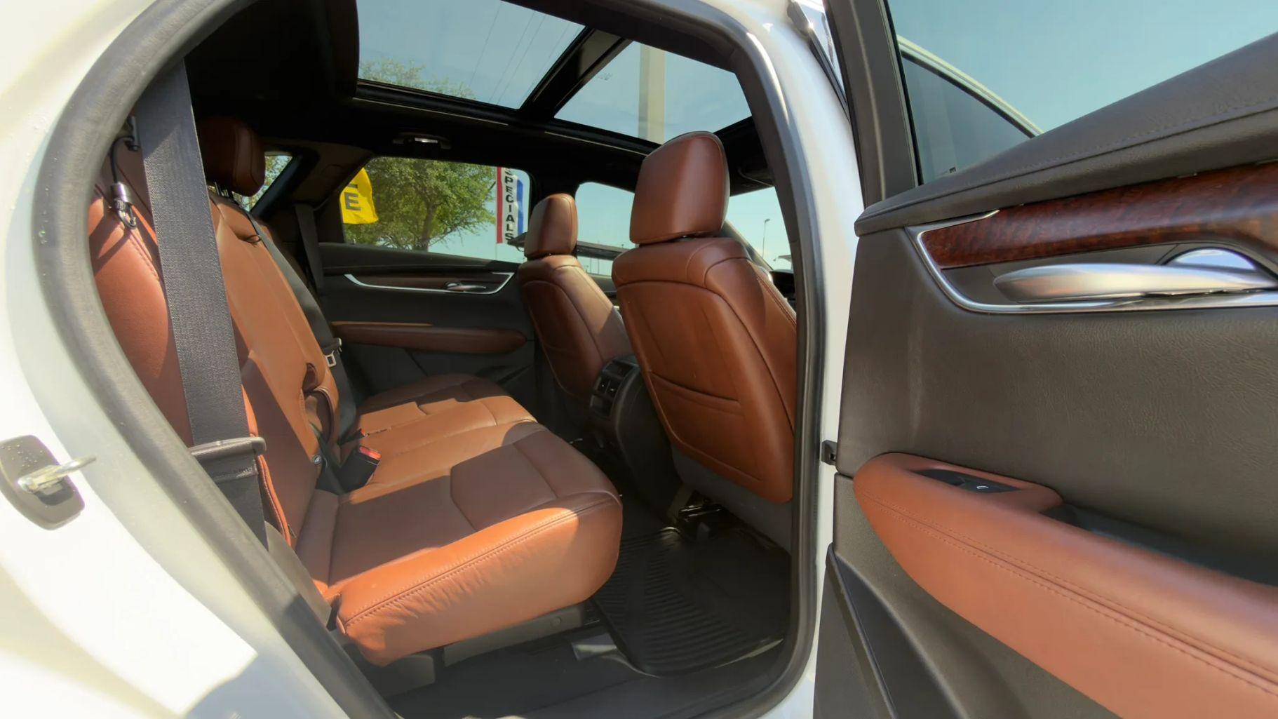 Cadillac Xt5 - Thumbnail 18