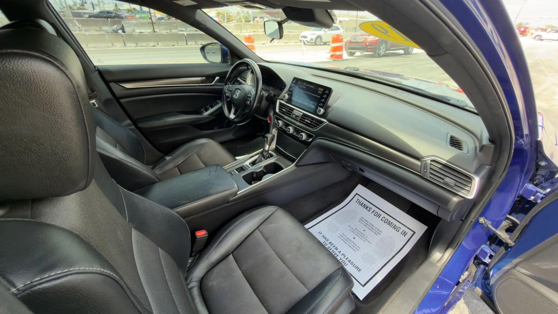 Honda Accord - Thumbnail 15