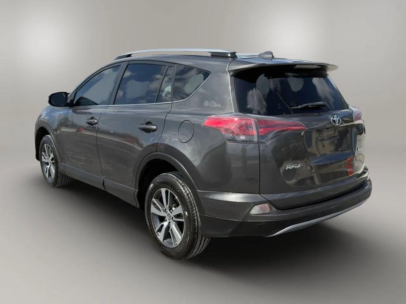 Toyota Rav4 - Thumbnail 12