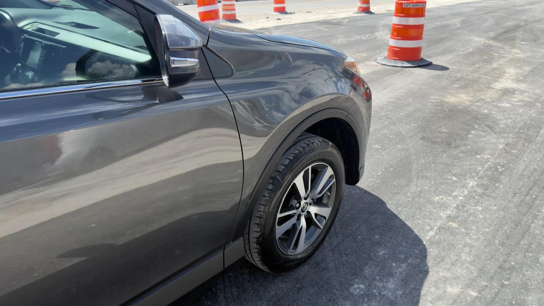 Toyota Rav4 - Thumbnail 14