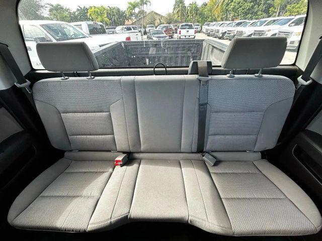 Chevrolet Silverado 1500 Double Cab - Thumbnail 15