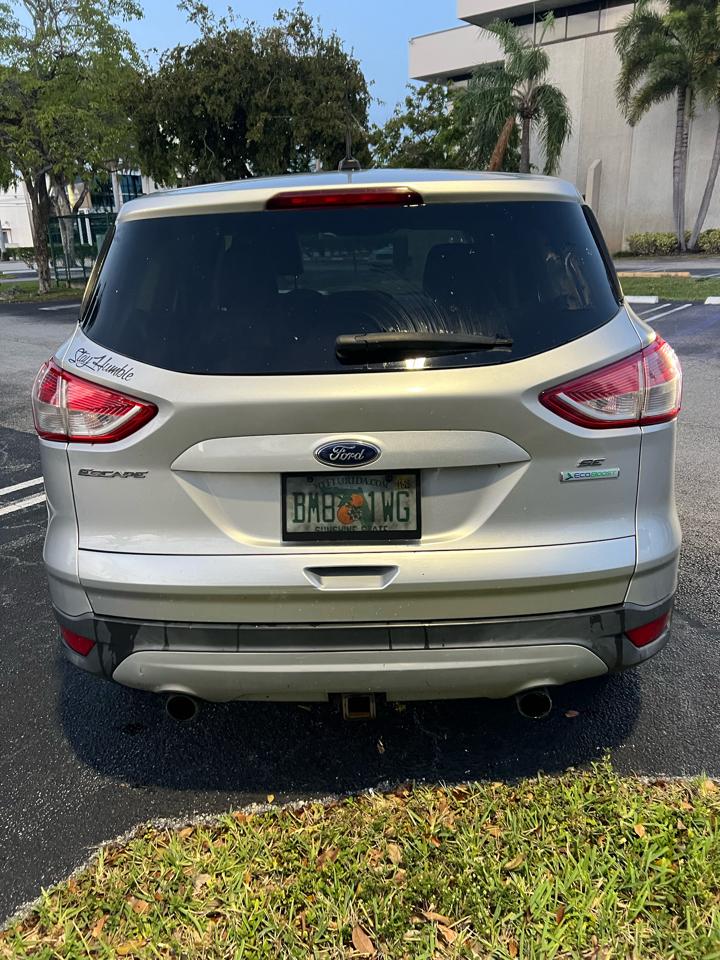 Ford Escape - Thumbnail 8