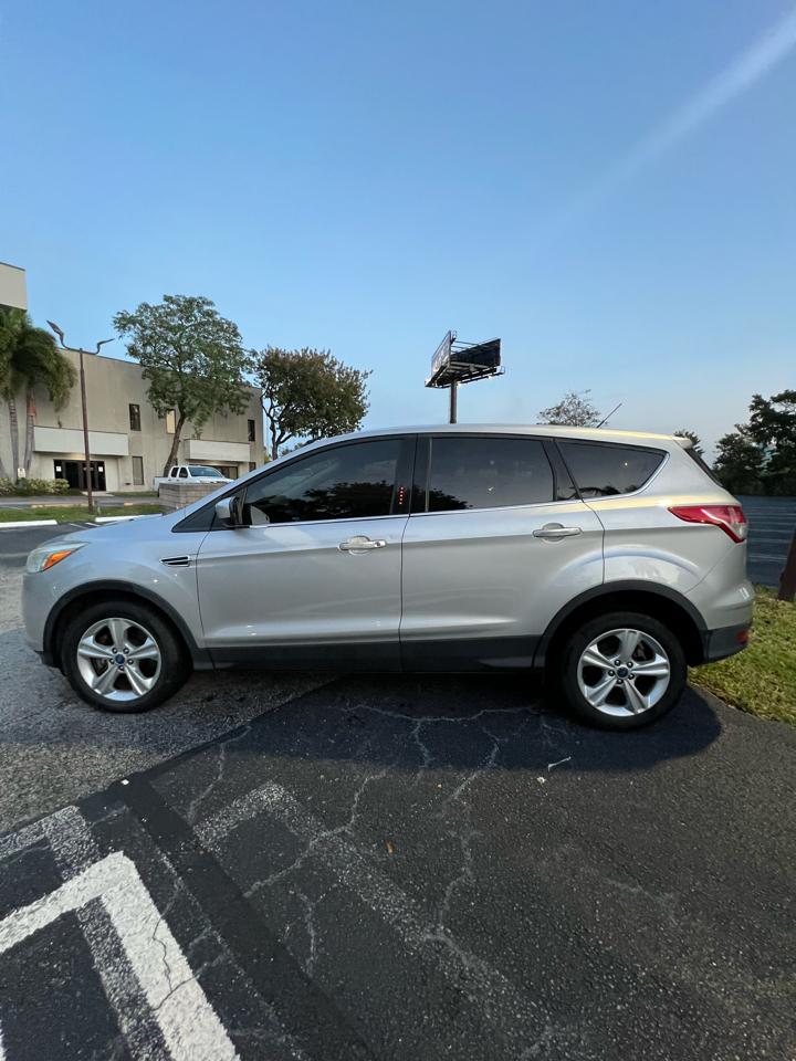 Ford Escape - Thumbnail 5