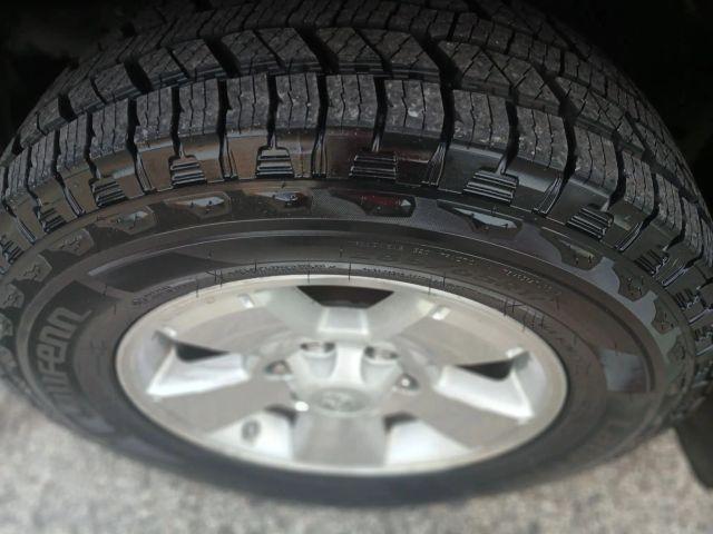 Toyota Tacoma Double Cab - Thumbnail 2