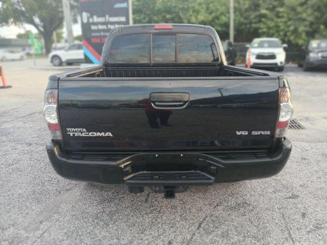 Toyota Tacoma Double Cab - Thumbnail 9