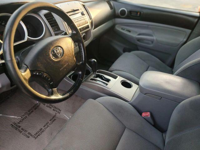 Toyota Tacoma Double Cab - Thumbnail 16