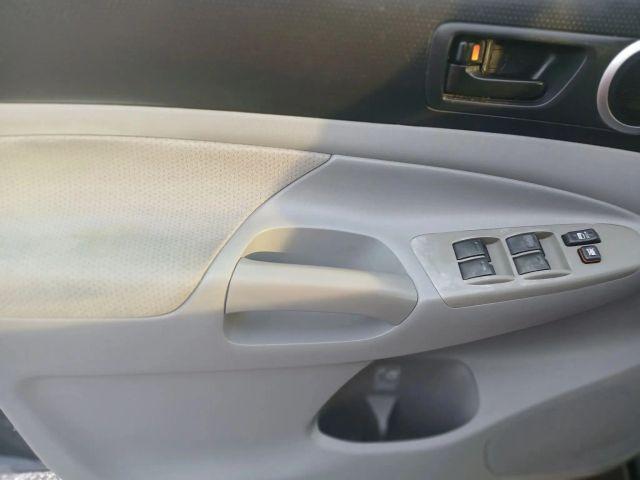 Toyota Tacoma Double Cab - Thumbnail 14