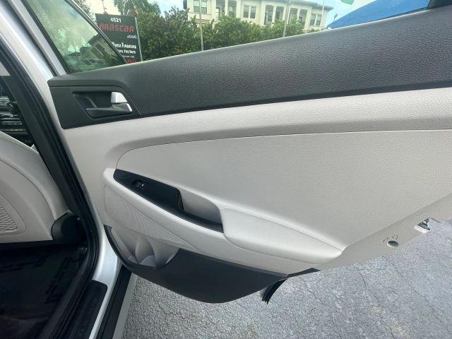 Hyundai Tucson - Thumbnail 20