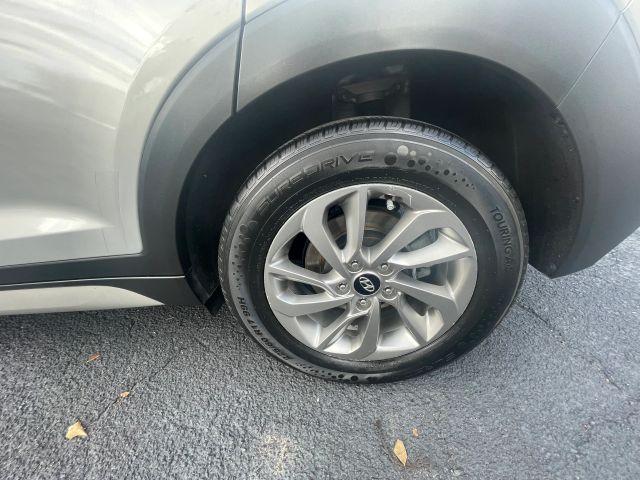 Hyundai Tucson - Thumbnail 3