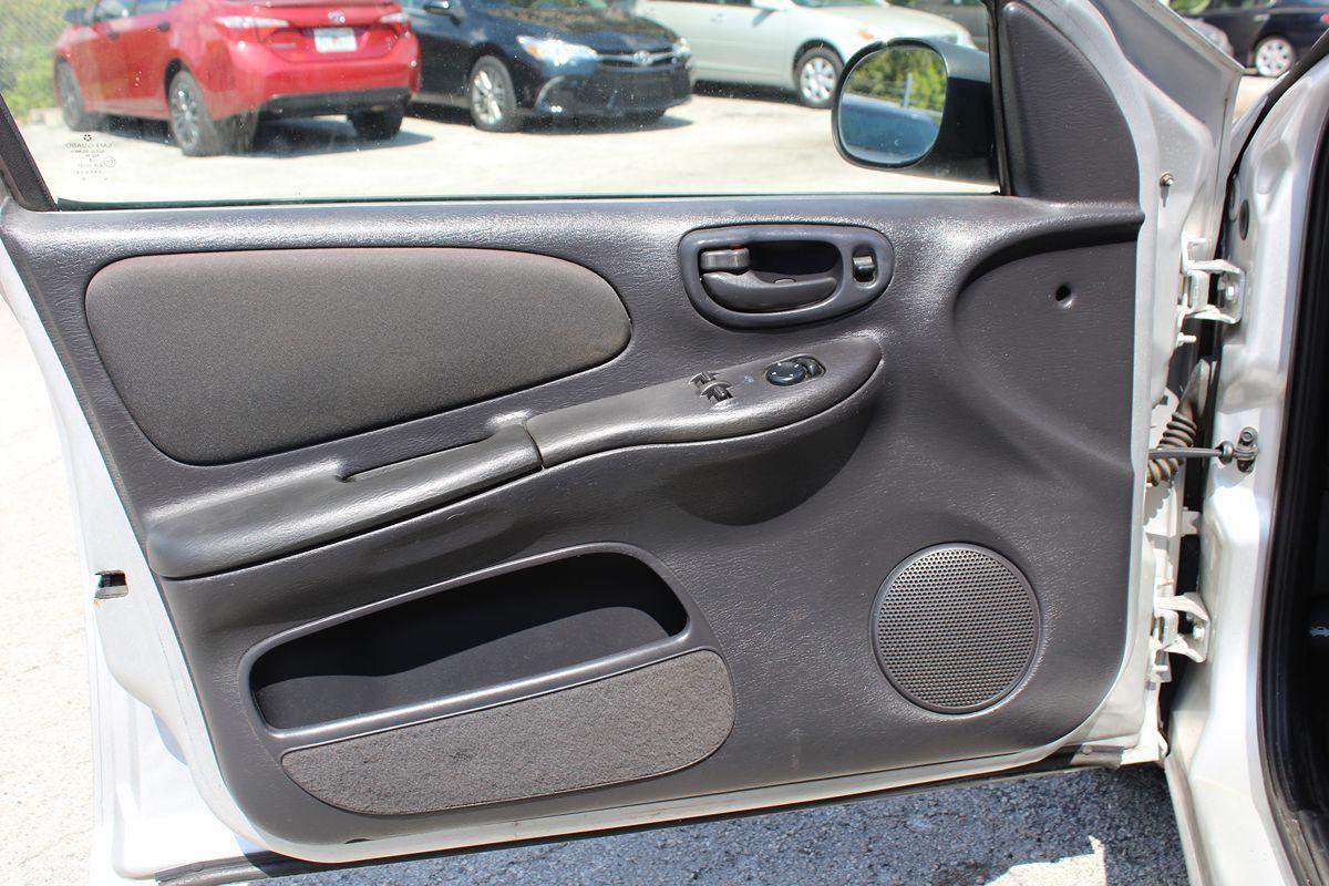 Dodge Neon Only $3500 Cash** "No Financing" - Thumbnail 11