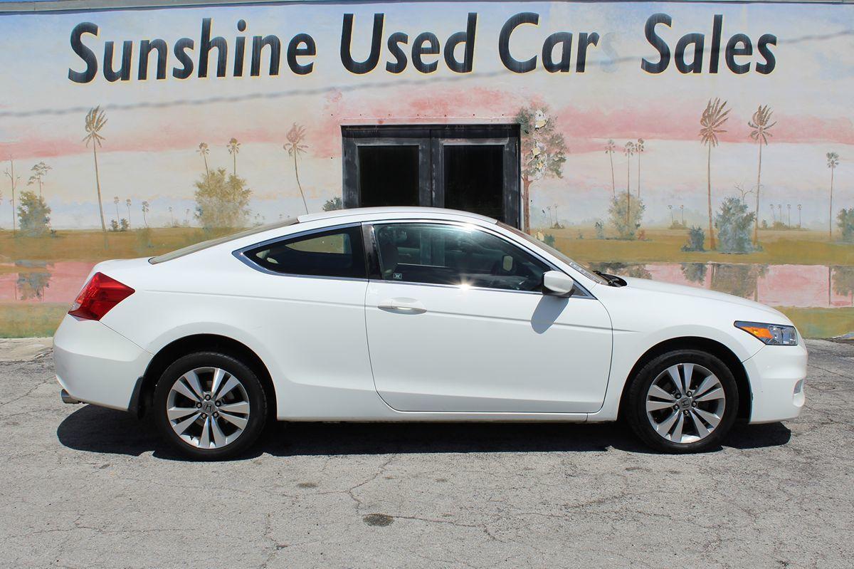 Honda Accord Coupe Only $8500 Cash** "No Financing" - Thumbnail 4