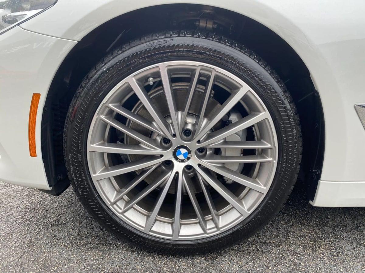 Bmw 5 Series 530I - View 1