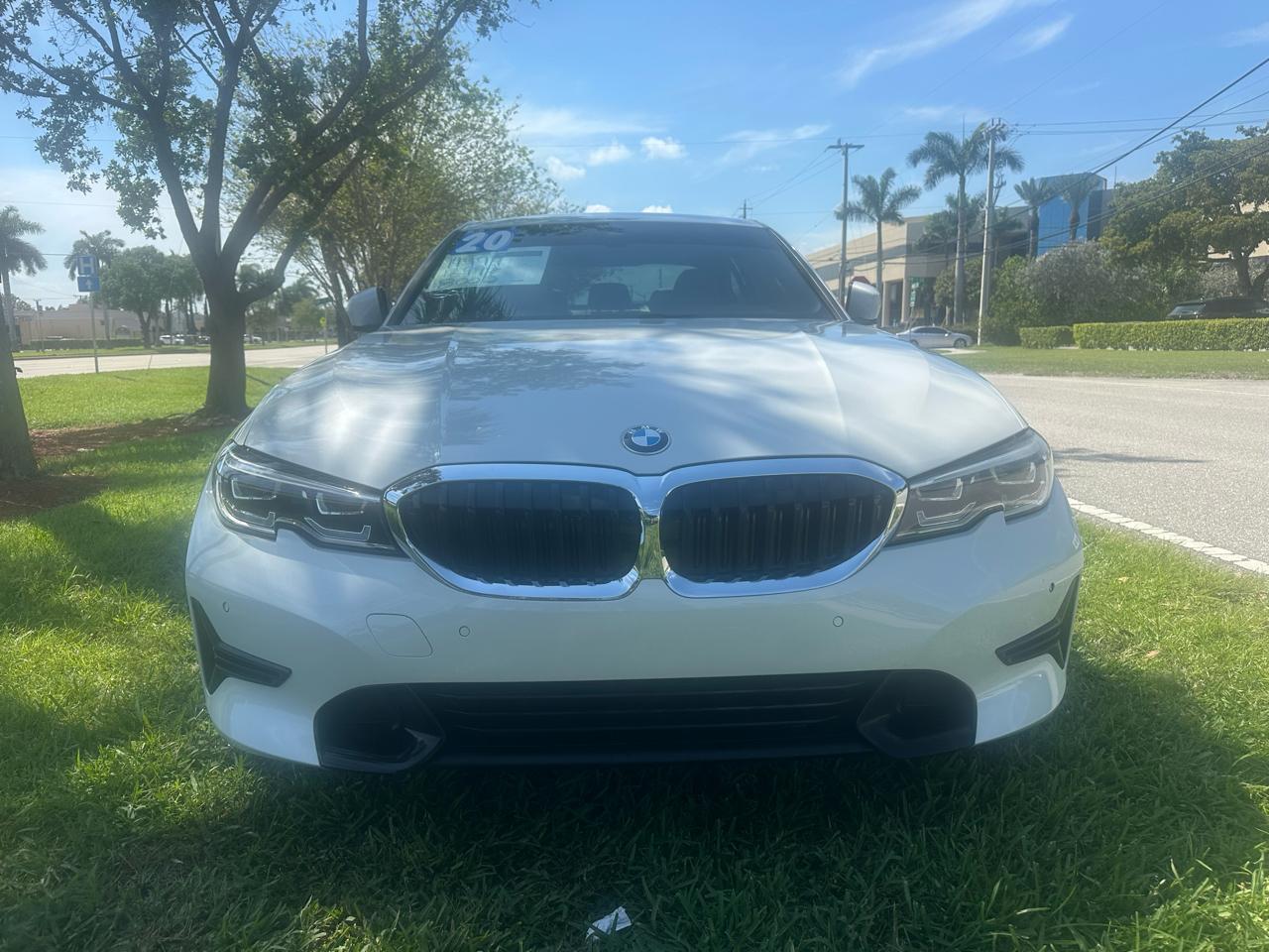 Bmw 3-Series330I - Thumbnail 3