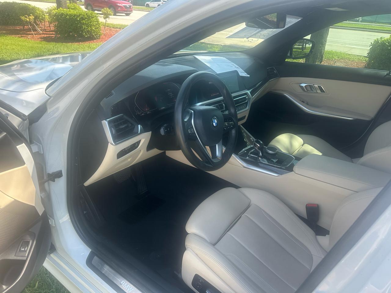 Bmw 3-Series330I - Thumbnail 15