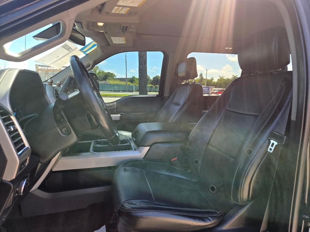 Ford F-350 Sdking Ranch Crew Cab 4Wd - Thumbnail 15