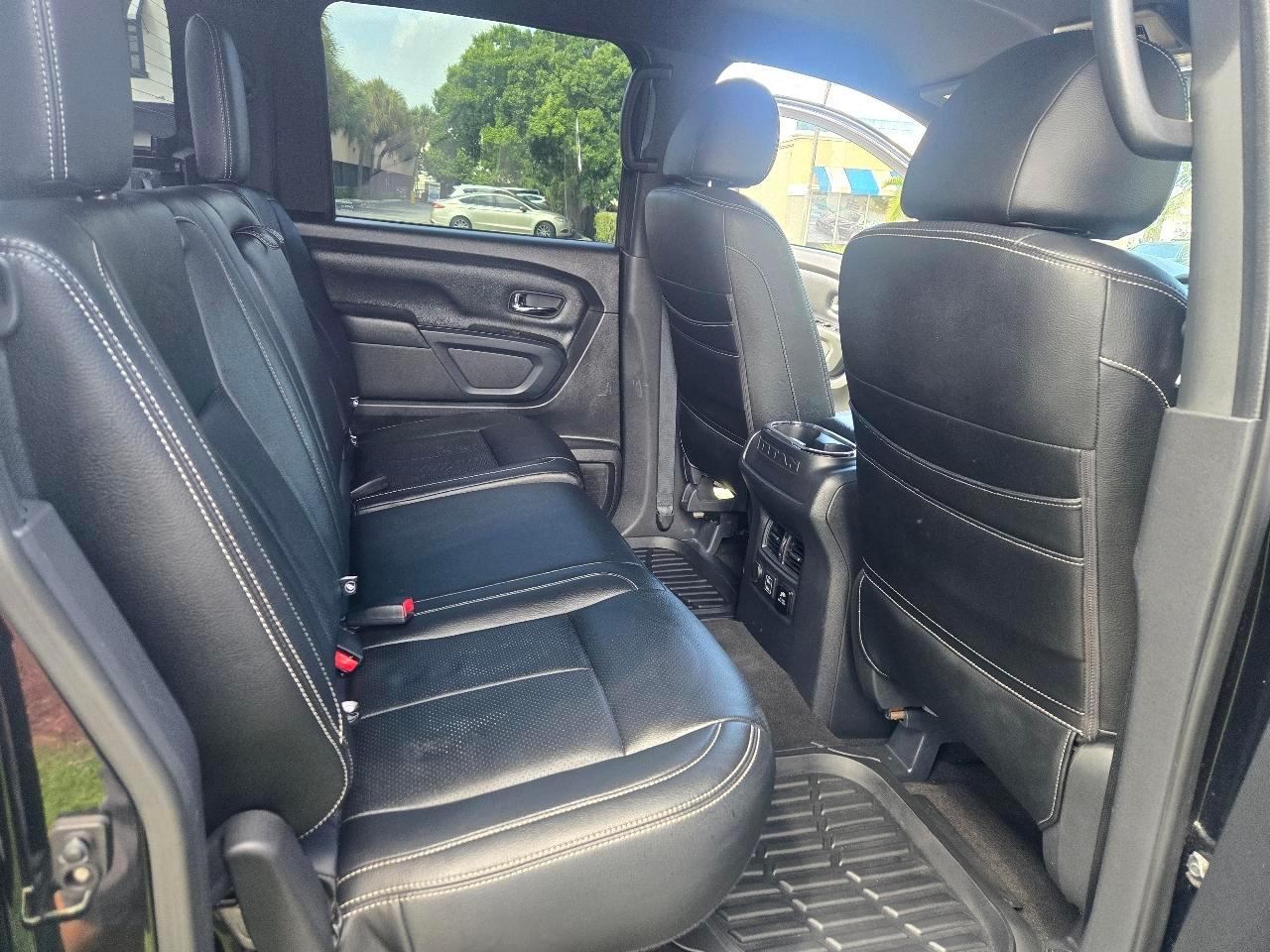 Nissan Titans Crew Cab 2Wd - Thumbnail 18