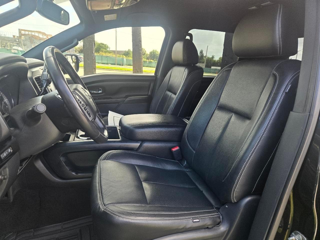 Nissan Titans Crew Cab 2Wd - Thumbnail 11